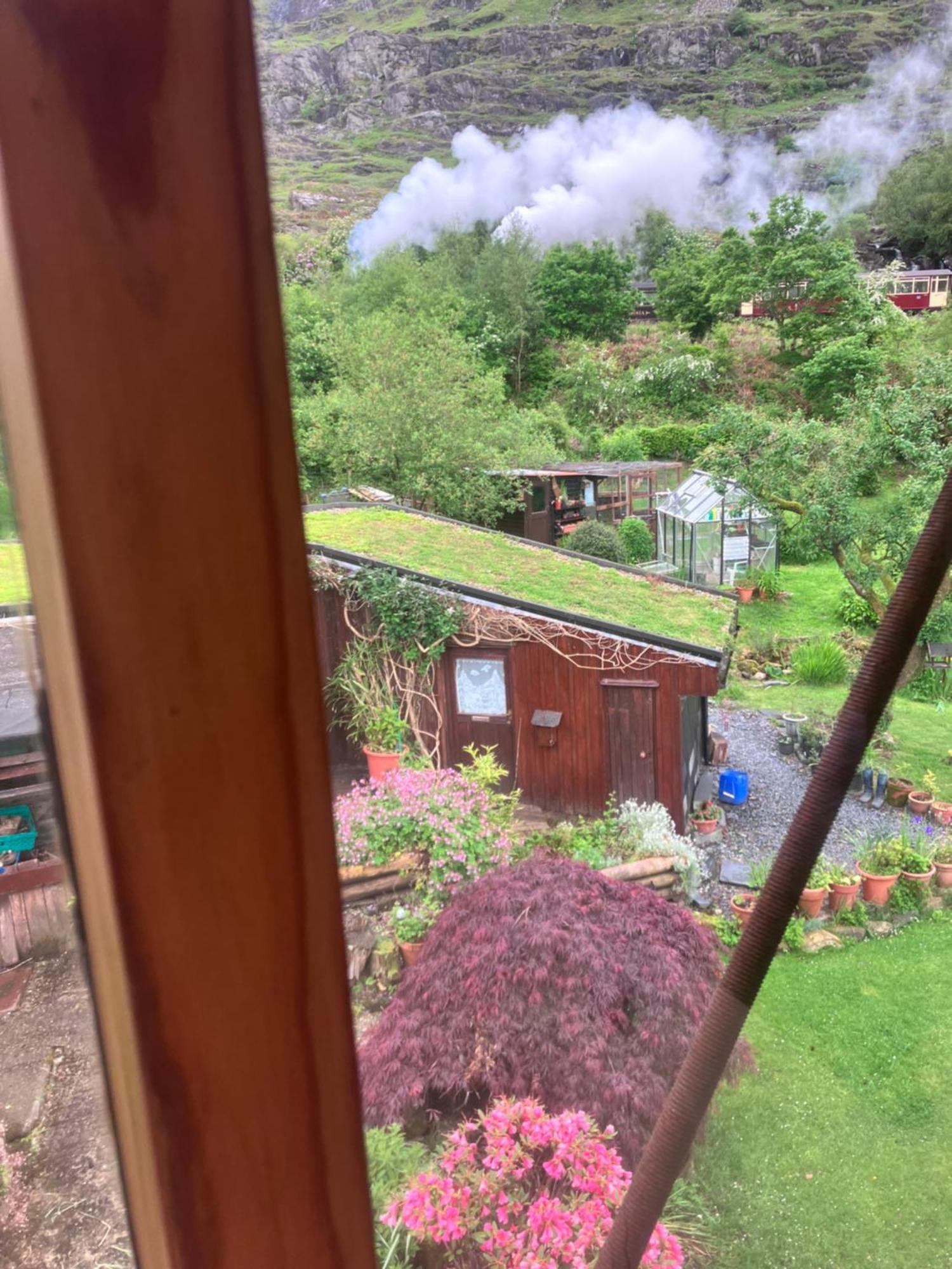 Bryn Elltyd Eco House Guest House Blaenau Ffestiniog ภายนอก รูปภาพ
